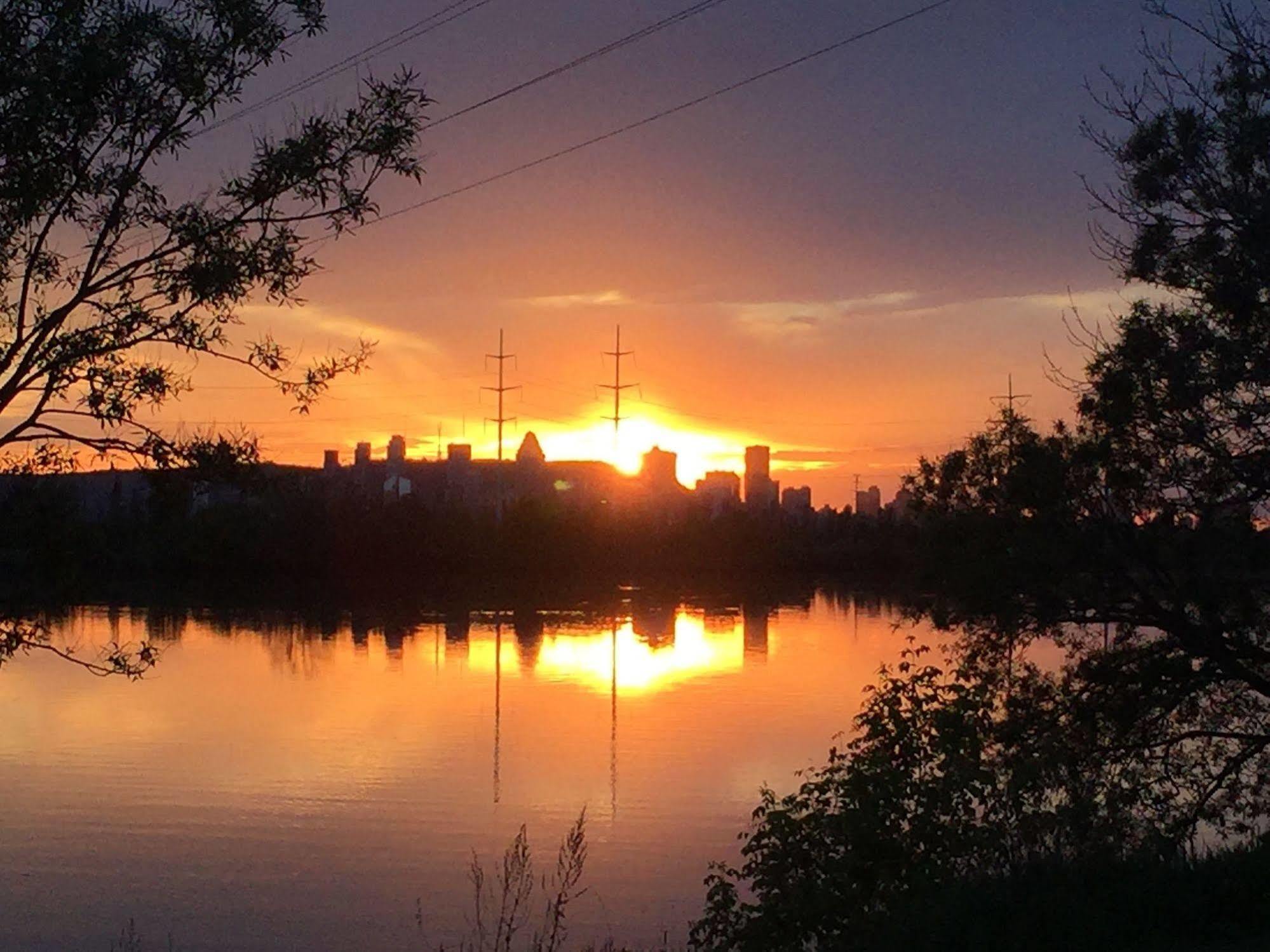 Du Fleuve 2* Brossard